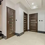 Dom Nad Jeziorem Holiday home Ublik