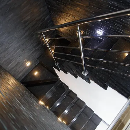 Dom Nad Jeziorem Z Sauna I Jacuzzi Nyaraló *