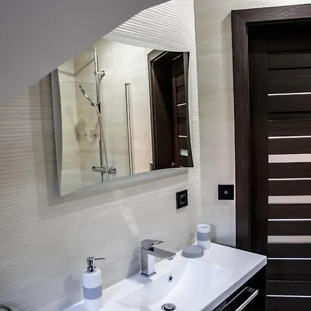 Dom Nad Jeziorem Z Sauna I Jacuzzi