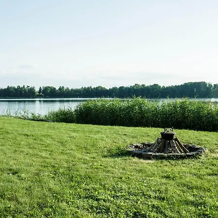 Dom Nad Jeziorem Z Sauna I Jacuzzi * Ublik