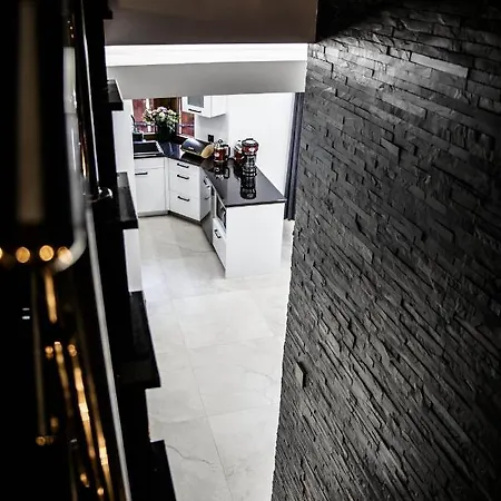 Dom Nad Jeziorem Z Sauna I Jacuzzi Casa de Férias