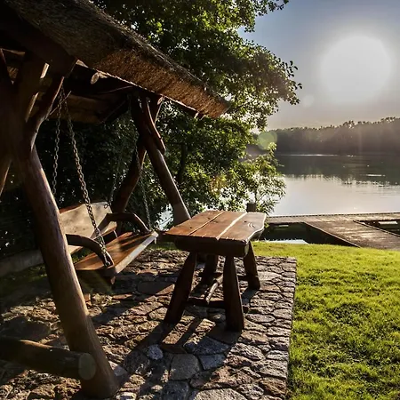 Dom Nad Jeziorem Z Sauna I Jacuzzi Ublik