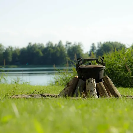 Casa de Férias Dom Nad Jeziorem Z Sauna I Jacuzzi Ublik