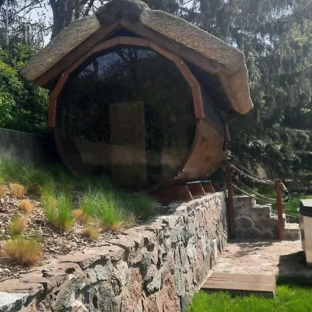 Casa de Férias Dom Nad Jeziorem Z Sauna I Jacuzzi